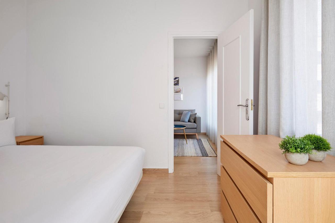 Fisa Rentals Aribau Barcelona Zewnętrze zdjęcie