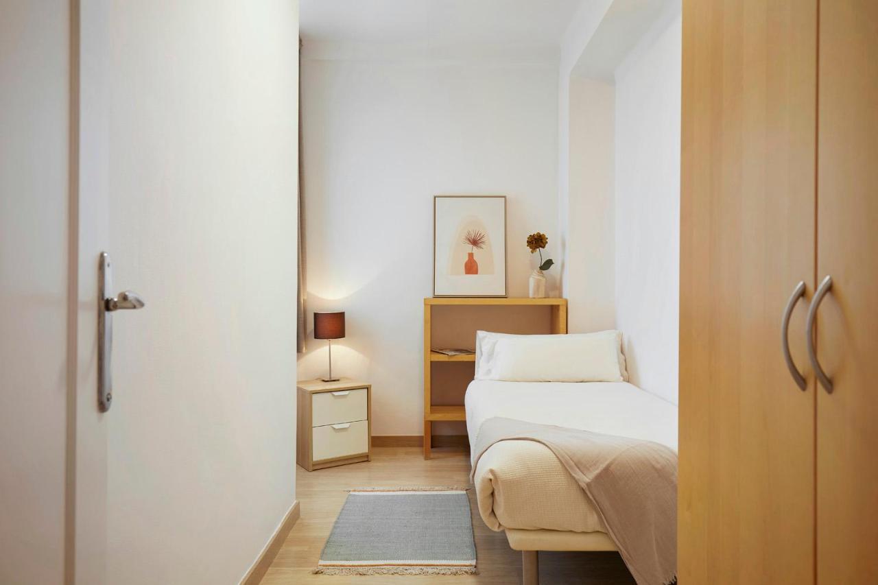 Fisa Rentals Aribau Barcelona Zewnętrze zdjęcie