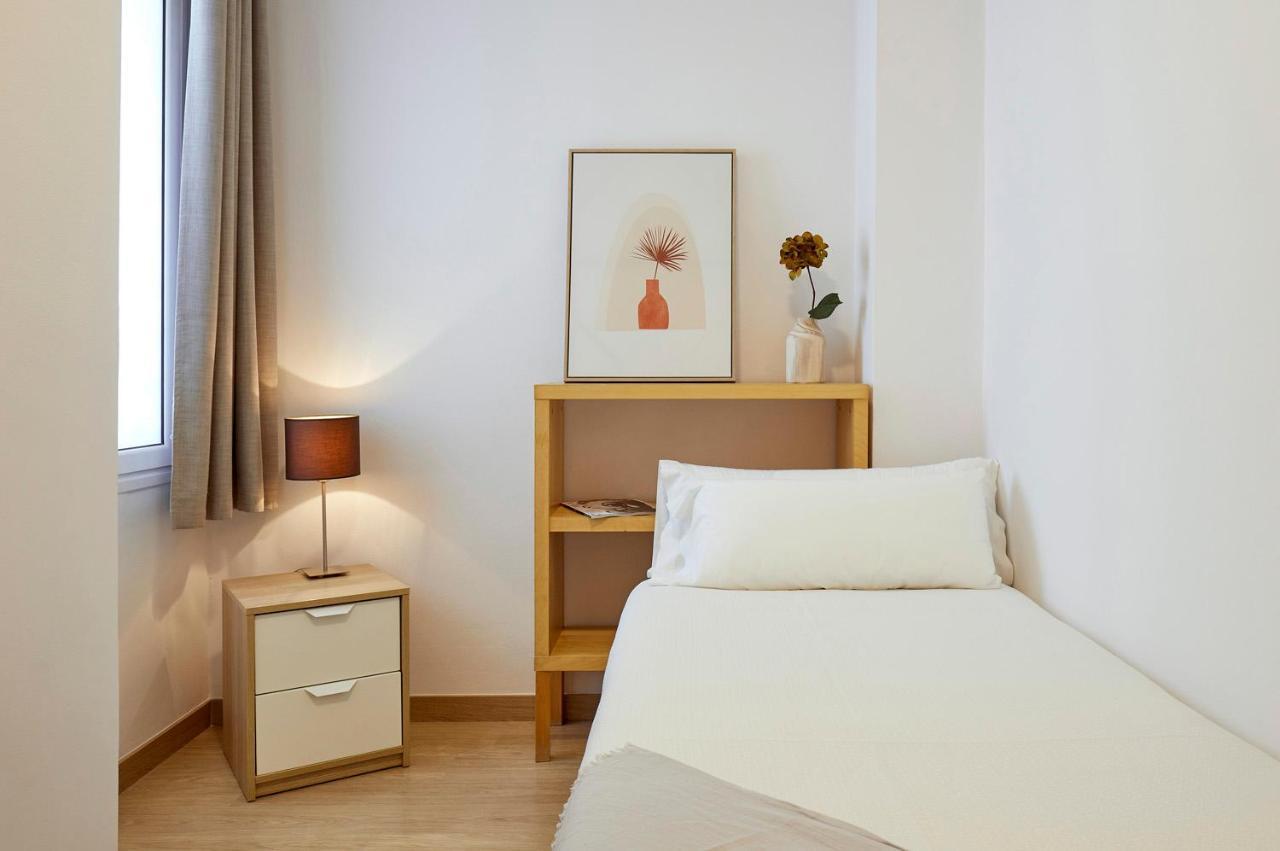 Fisa Rentals Aribau Barcelona Zewnętrze zdjęcie